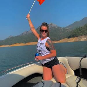 Meet your Posher, Candice